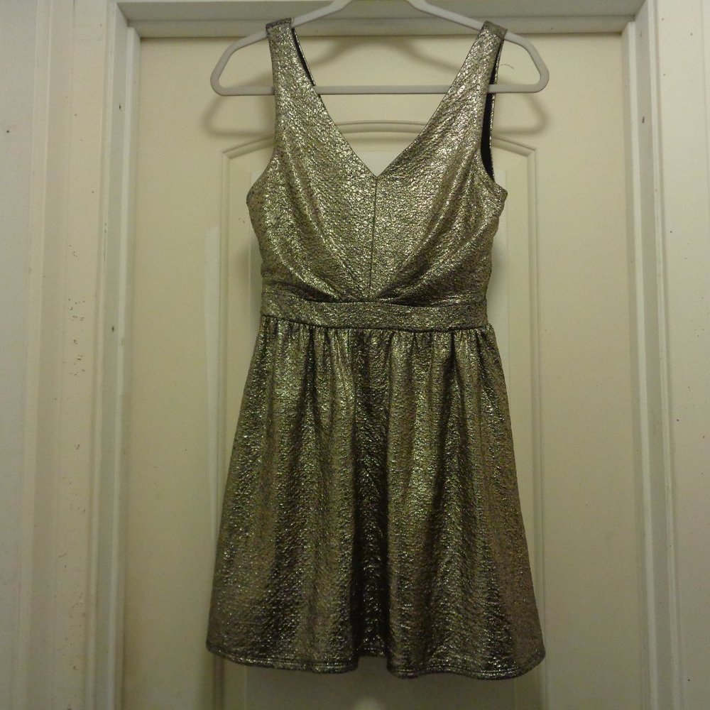 ONE HEART CLOTHING LITTLE GOLD LAME MINI DRESS S